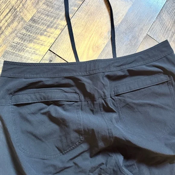 Mountain Hardwear Women’s Outdoor Black Pants - Picture 5 of 7